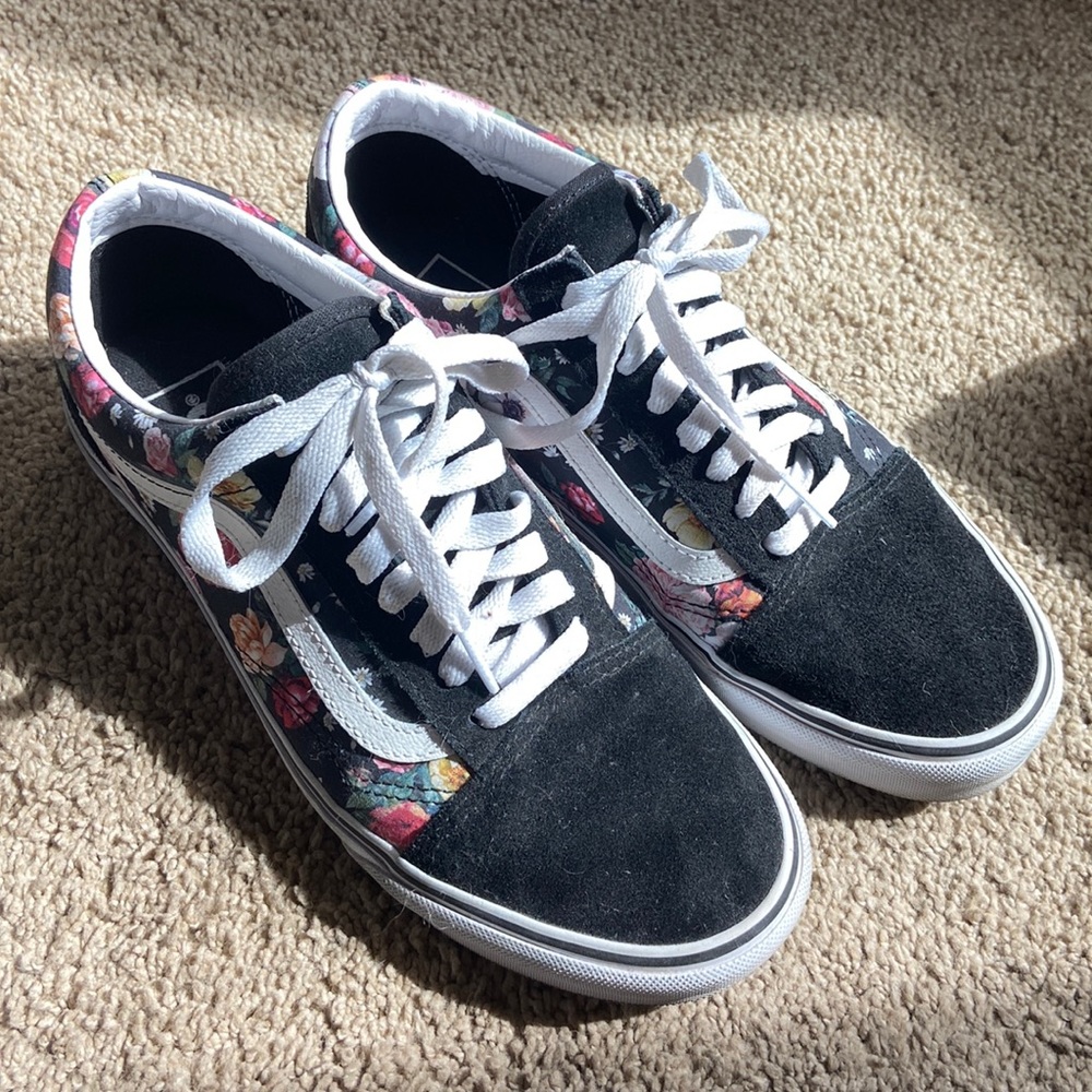 Vans Floral Old Skool Women’s Shoe Size 8.5